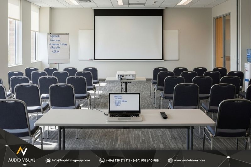 Conference hall design: ideas and trends for modern events